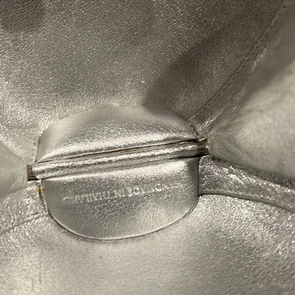 RARE Judith Leiber Heart & Snake Miniaudiere - Picture 9 of 12